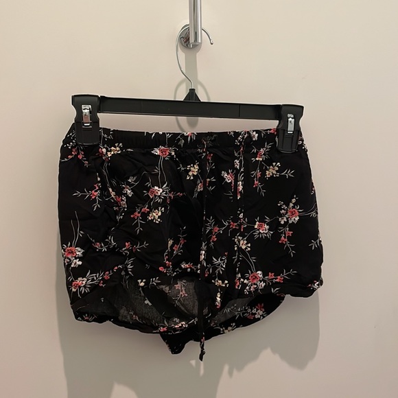 Garage Shorts Blue Mom Jean Shorts, Black Floral Shorts, Black Mom Denim Shorts - Picture 3 of 7